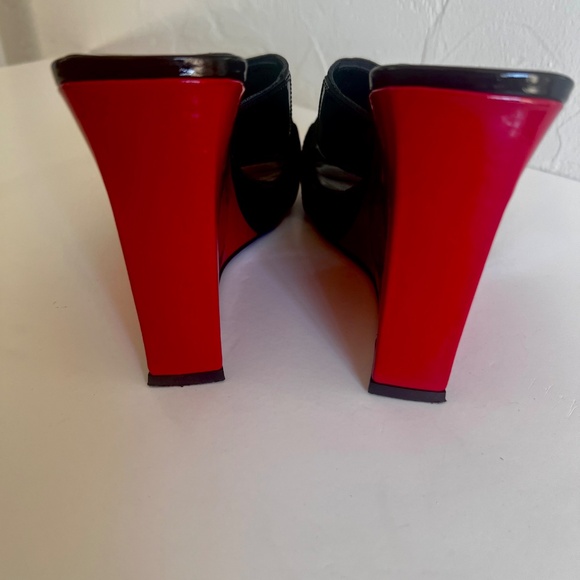 Donald Pliner Ishi Black/Red Patent Leather Elastic Strap Wedge Sandals 8.5M - Picture 10 of 16